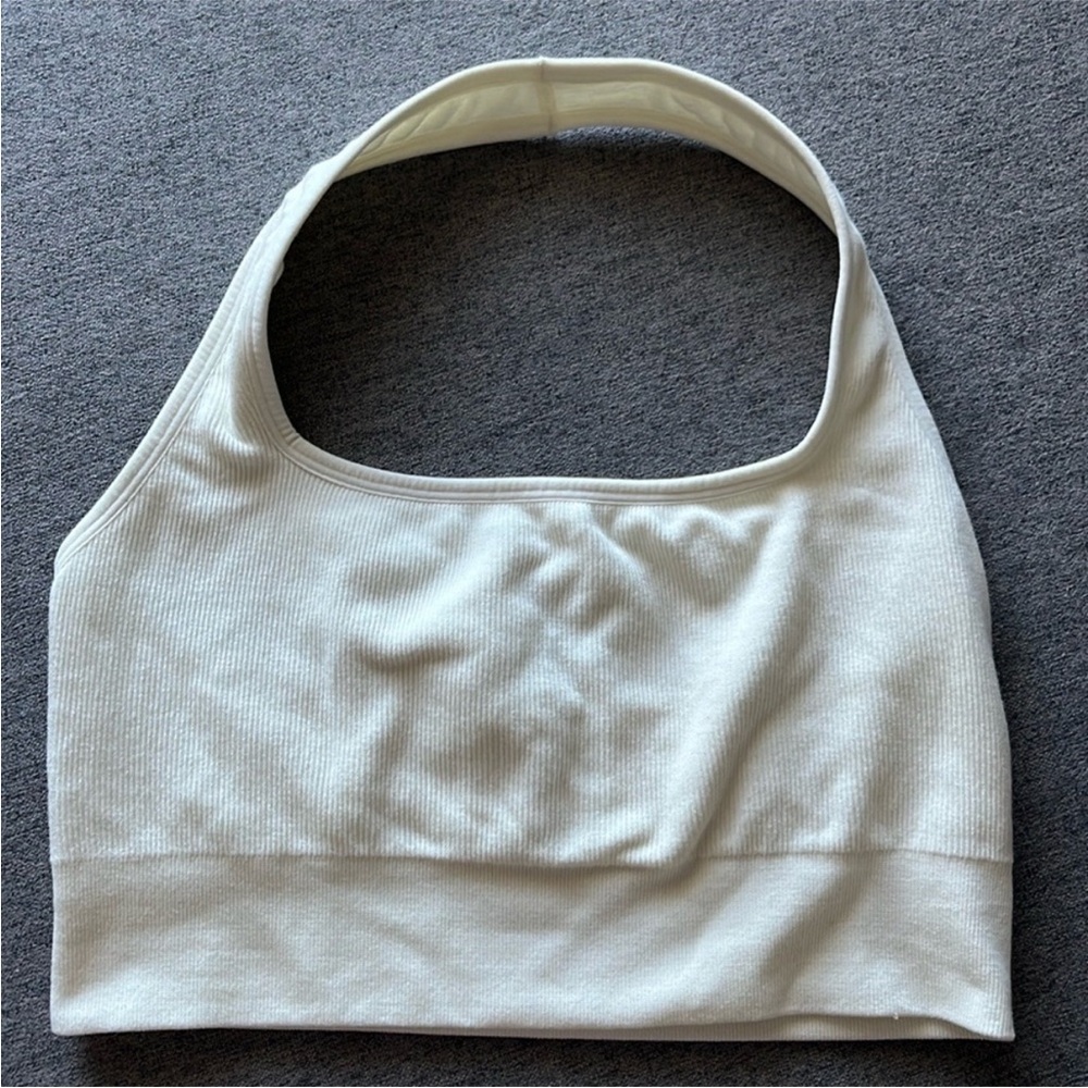 Fabletics Piper Seamless Ribbed Halter Bralette - Picture 4 of 6